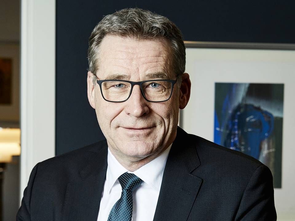 Lars Møller Kristensen, adm. direktør i Djurslands Bank, tror ikke, der bliver drukket så mange kopper kaffe blandt kollegerne, som man nogle gange får indtryk af. | Foto: PR/Djurslands Bank