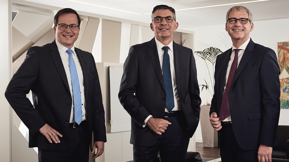 Der neue Vorstand der Volksbank RheinAhrEifel (von links): Markus Müller, Walter Müller und Sascha Monschauer, der Vorstandsvorsitzende | Foto: Matthias Israel/arts unlimited