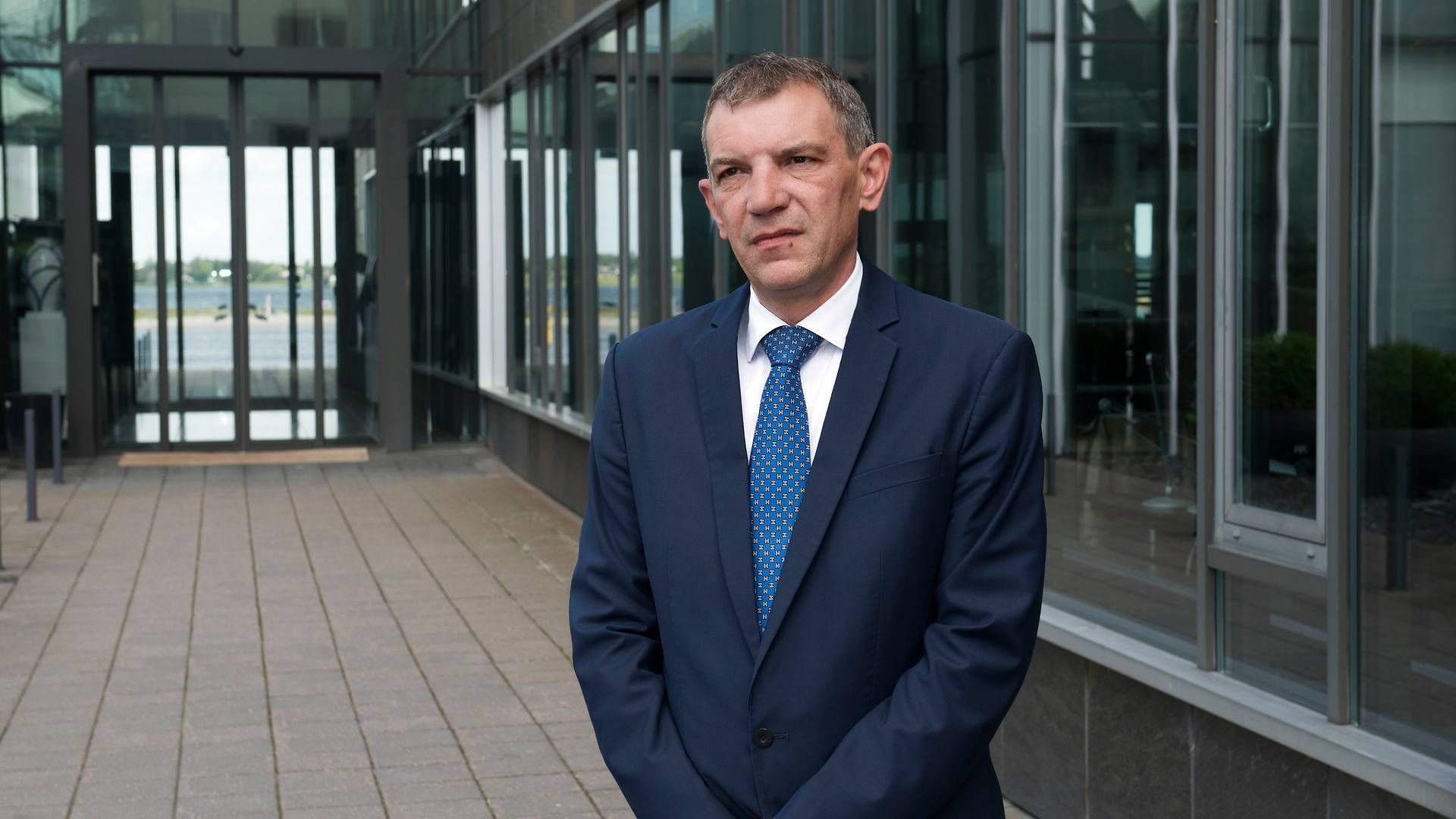 Lars Petersson, adm. direktør i Sparekassen Sjælland-Fyn, mener, at sparekassens kunder indtil videre har klaret sig godt under Coronakrisen. | Foto: Kenneth Lysbjerg Koustrup/Jyllands-Posten/Ritzau Scanpix