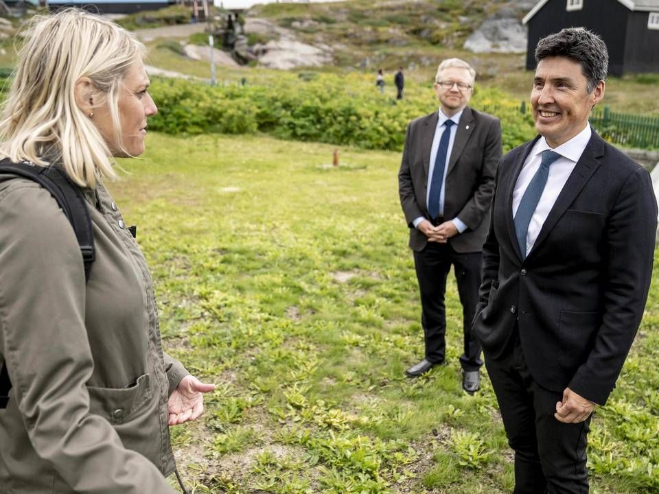 Naalakkersuisoq for udenrigsanliggender, Steen Lynge (D) og forsvarsminister Trine Bramsen. | Foto: Mads Claus Rasmussen//