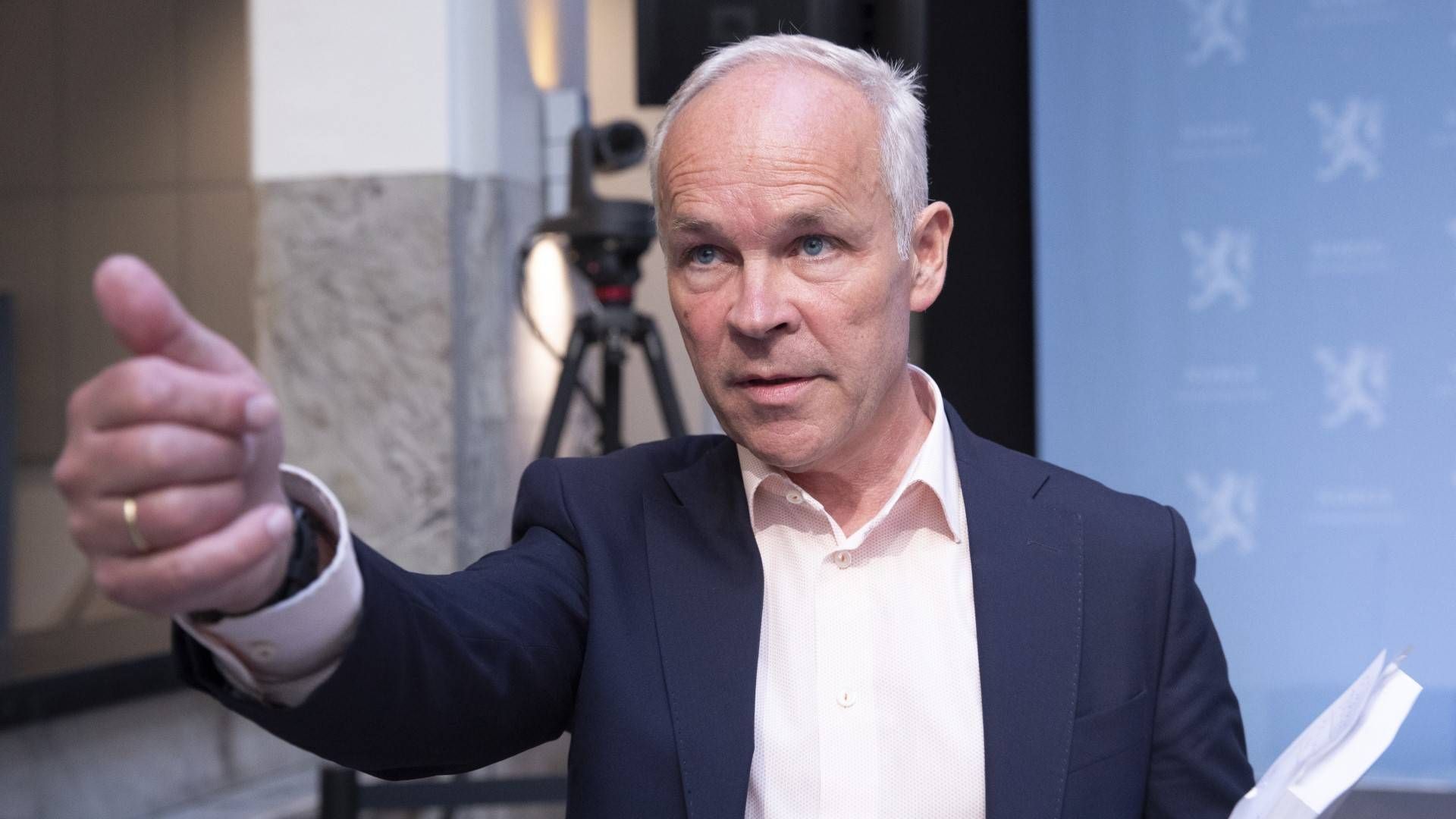 Finansminister Jan Tore Sanner (H) peker på DNB, Kommunalbanken og Nordea Eiendomskreditt som systemkritiske banker i Norge. | Foto: Terje Bendiksby/NTB Scanpix