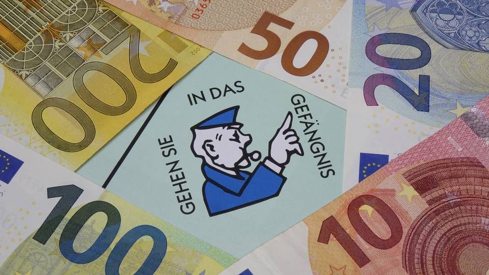 Auf einem Monopolyfeld liegen Geldscheine (Symbolbild) | Foto: picture alliance/dpa-Zentralbild