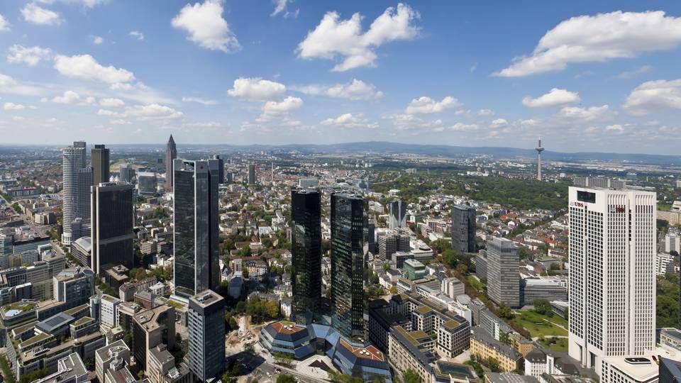 Die Frankfurter Skyline, ganz rechts die Zentrale von UBS Europe - von hier will die Bank im Wealth Management alle Wettbewerber überrunden | Foto: picture alliance/imageBROKER