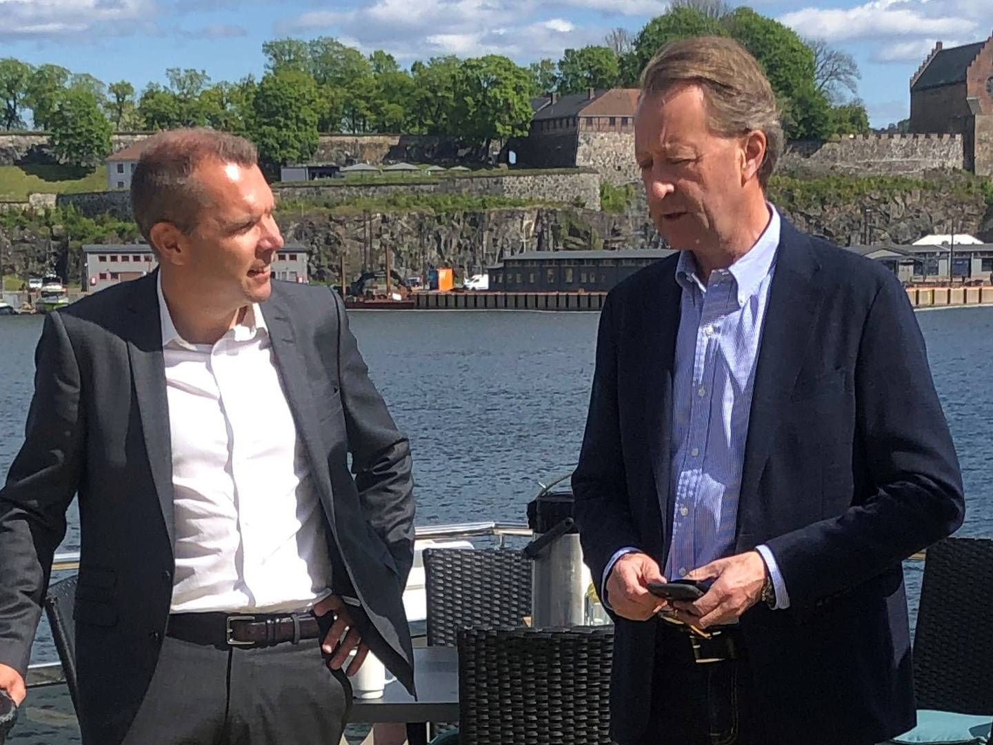 CEO Steffen Syvertsen (L) joined by investor Bjørn Rune Gjelsten during presentation of Agder Energi's plans to build a battery factory. | Photo: PR / Agder Energi