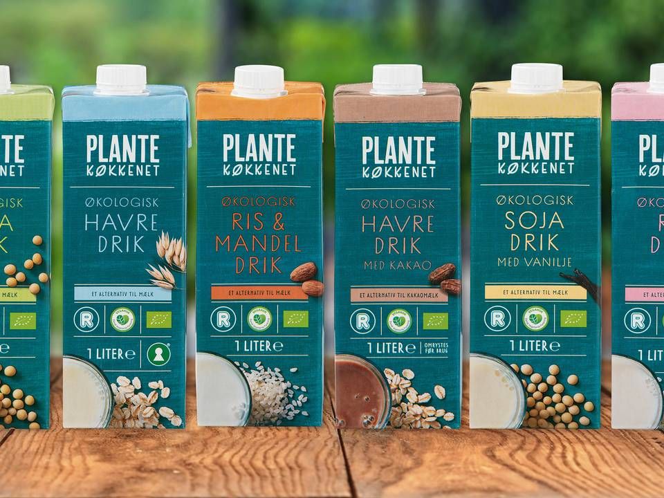 Seks plantedrikke er de første produkter i en ny planteserie, som Rema 1000 nu lancerer. | Foto: PR/Rema 1000