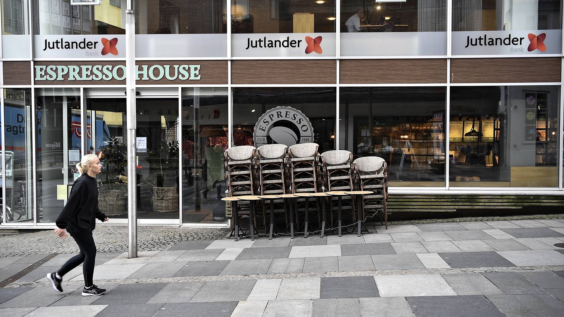 Kæderne Espresso House og Café Vivaldi valgte at holde helt lukket i to måneder under coronakrisen – begge kæder ligger i top blandt største modtagere af kompensation for faste omkostninger. | Foto: Ernst van Norde