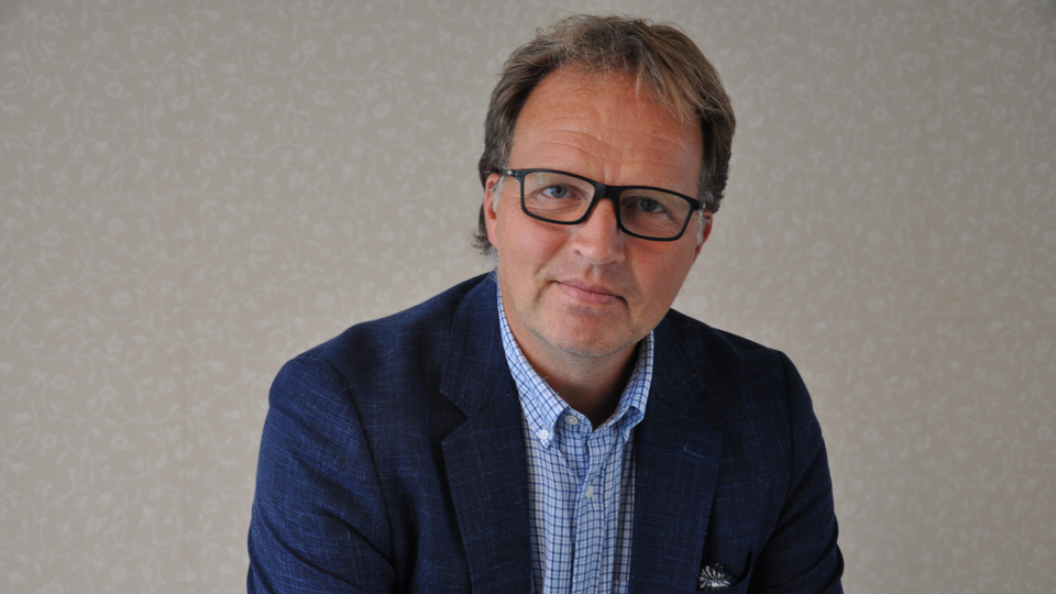 Administrerende direktør Allan Troelsen i Sparebank 1 Nordmøre er klar for på legge fusjonskostnadene bak seg. | Foto: Surnadal Sparebank