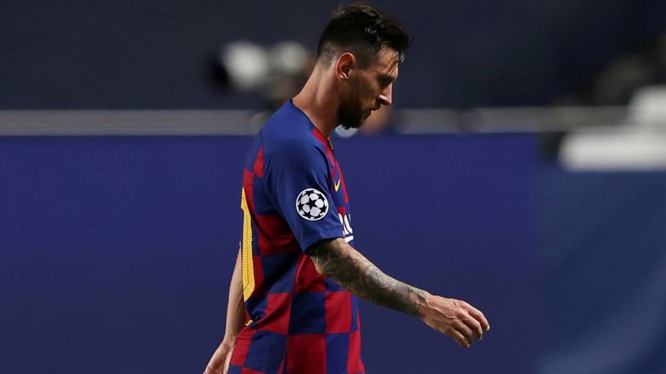 Lionel Messi hænger med mulen efter 2-8-nederlaget til FC Bayern München i Champions League-kvartfinalen. | Foto: RAFAEL MARCHANTE/REUTERS / X01620