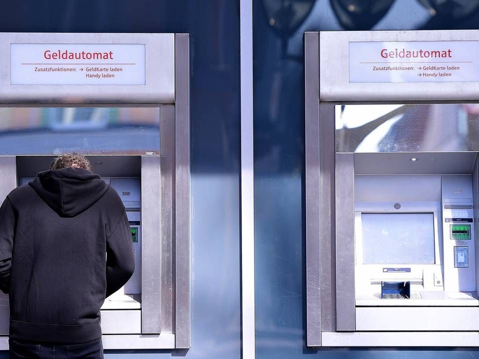 Geldautomaten der Sparkasse Duisburg | Foto: icture alliance/Revierfoto/Revierfoto/dpa