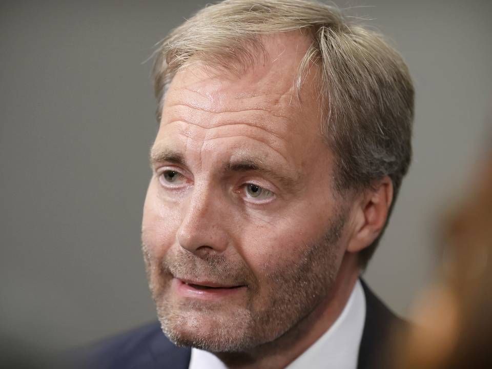 "Det er helt nødvendigt, at man permanent bevilliger flere midler til domstolene," siger Peter Skaarup, retsordfører for Dansk Folkeparti. | Foto: Jens Dresling