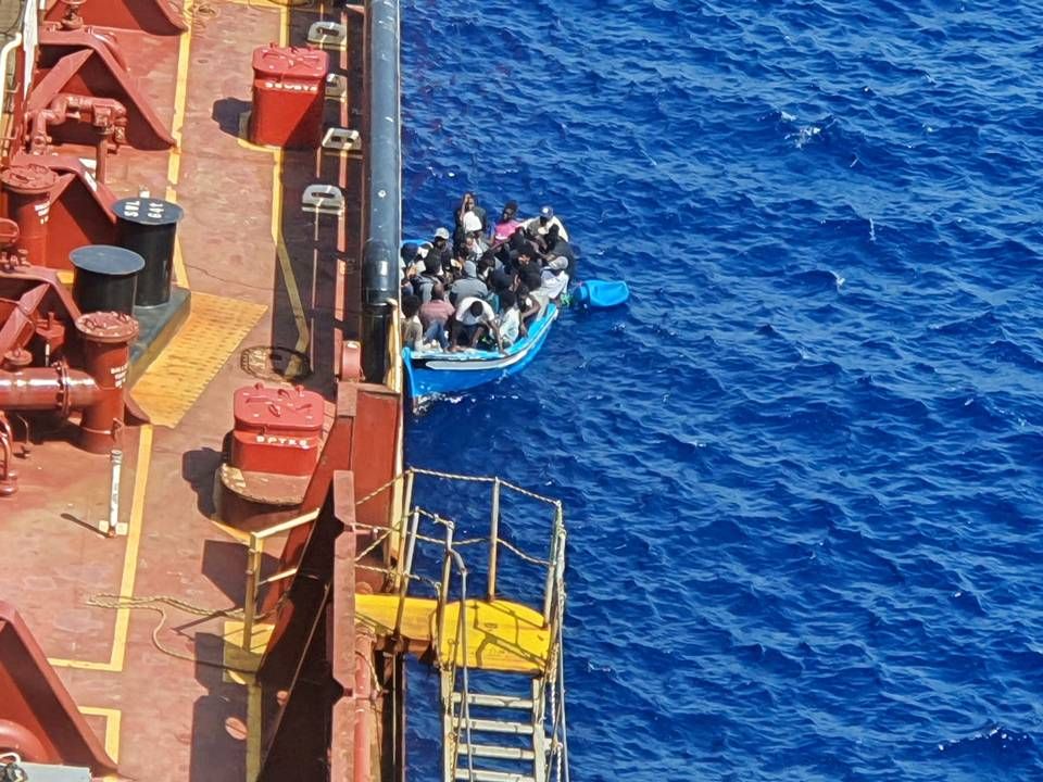 27 migranter har siden 5. august været ombord på Maersk Tankers-skibet Maersk Etienne. | Foto: Handout ./Reuters/Ritzau Scanpix