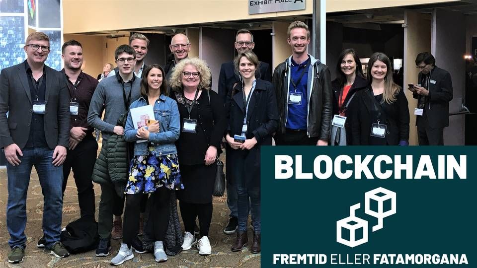 DTU-gruppen, med Henning Høgh Jensen som midterste mand i baggrunden, da den besøgte en messe om blockchain i San Fransisco i november 2019. | Foto: PR DTU