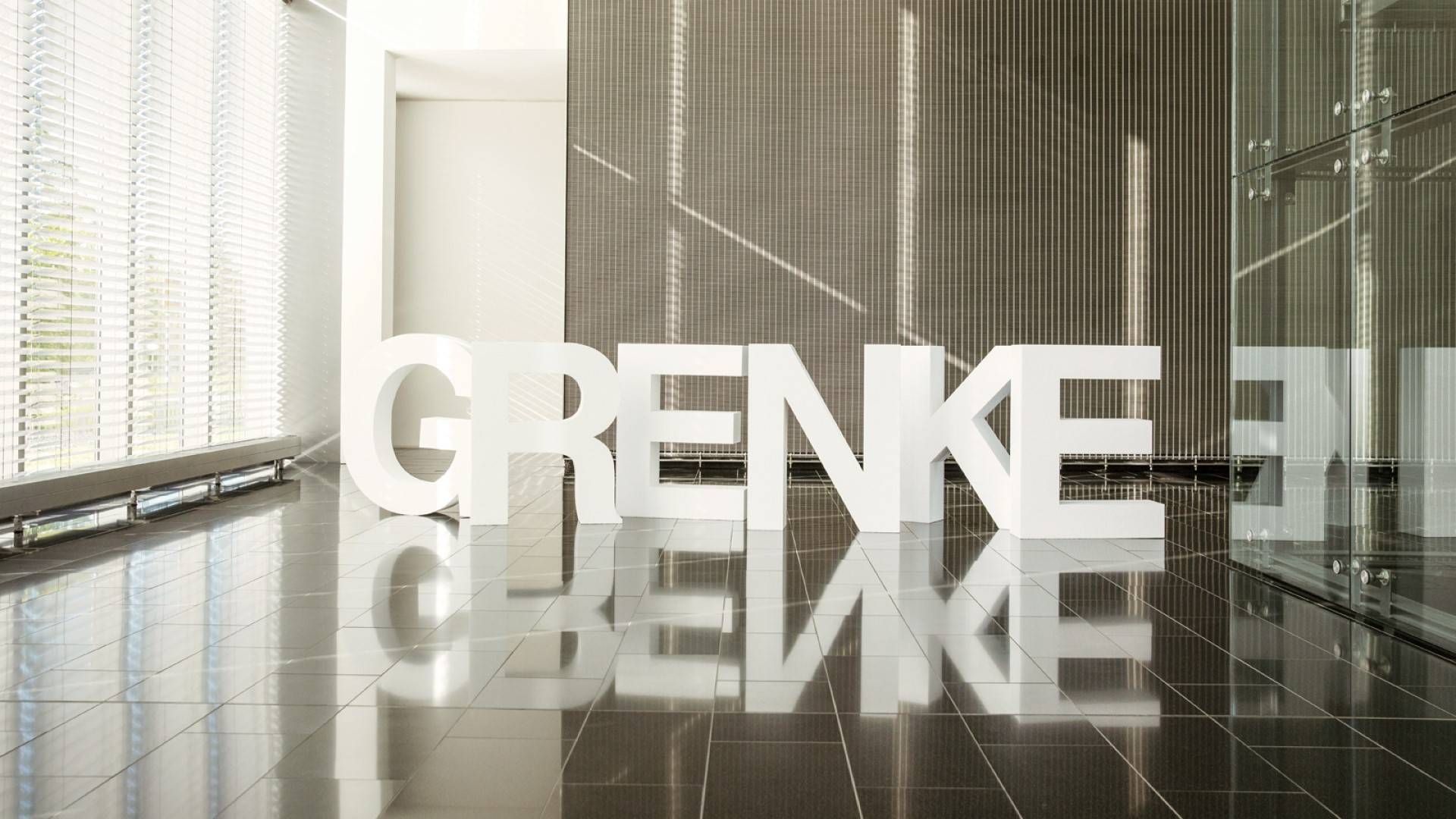 Schriftzug der Grenke AG | Foto: Grenke AG