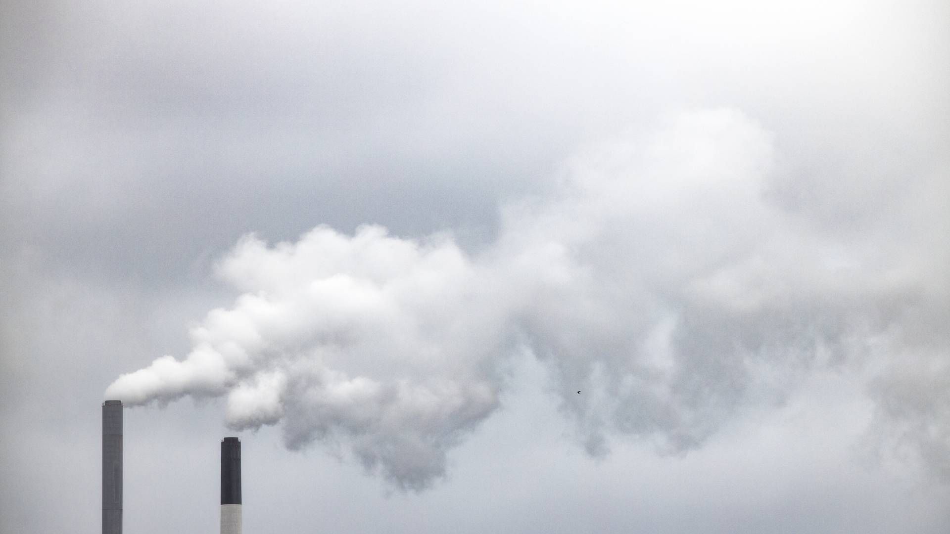 I EU uddeles gratis CO2-kvoter for at forhindre, at EU-virksomheder flytter aktiviteter til lande uden for EU med lavere miljøstandarder. Men der uddeles for mange, og de uddeles for ufokuseret, lyder kritikken fra Den Europæiske Revisionsret. | Foto: Jens Hartmann Schmidt