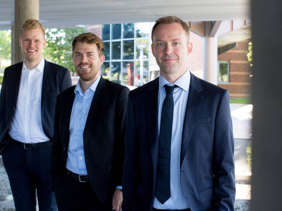 Danske Invest Global Sustainable Future will be managed by a team of six people under the leadership of the co-lead and chief portfolio manager Simon Christensen(right), the co-lead and senior portfolio manager Martin Slipsager Frandsen (left) and chief ESG analyst and senior portfolio manager Thomas Baden Fabricius (middle). | Photo: PR/Danske Bank