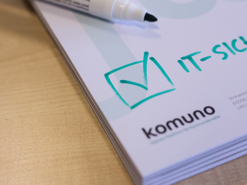 Komuno wirbt bei Kommunen mit dem Faktor Sicherheit. | Foto: Komuno