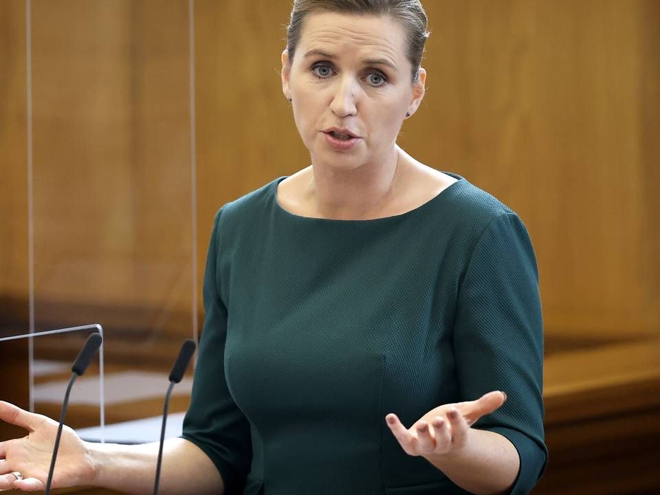 "Vi lader ikke en virus ødelægge tilliden til vores samfundsmodel. Og dermed fundamentet for vores samfundsøkonomi. Det gjaldt i foråret – det gælder nu," lød det fra statsminister Mette Frederiksen (S) tirsdag. | Foto: Jens Dresling