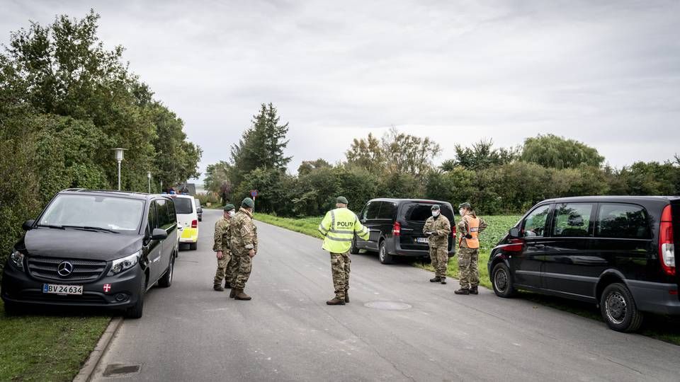 Myndighederne var nødt til at tvinge sig adgang til minkavler Thorbjørn Jepsens minkfarm for at aflive hans mink i Gjøl i Nordjylland. | Foto: Mads Claus Rasmussen/Ritzau Scanpix