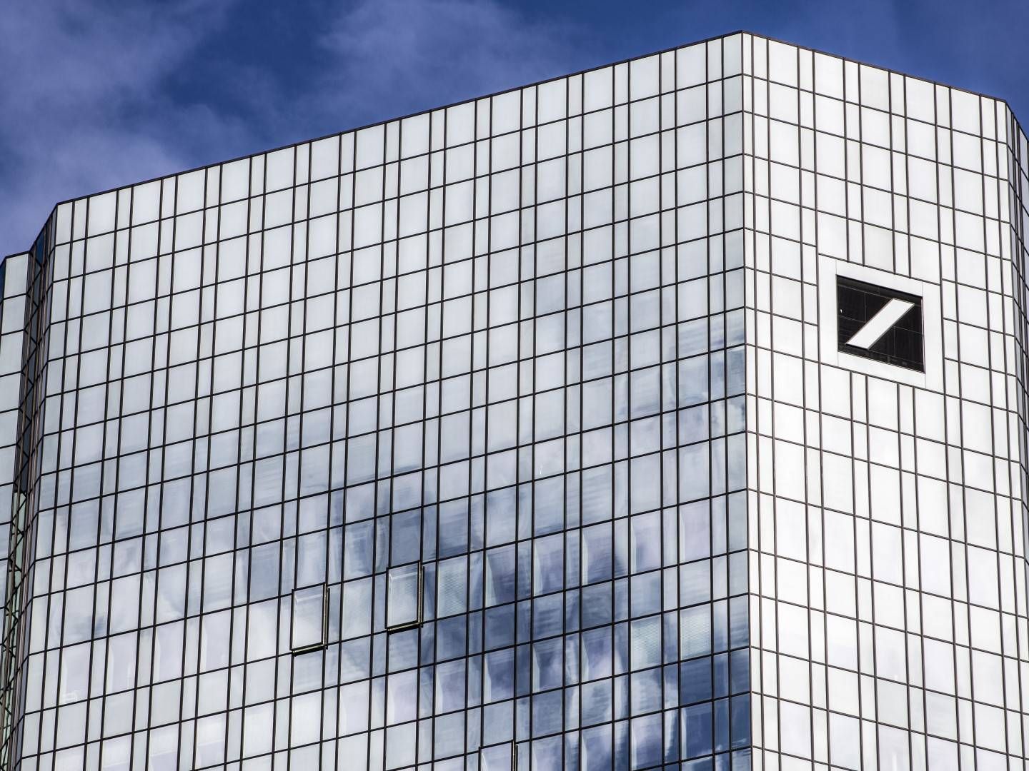 Die Deutsche Bank in Frankfurt. | Foto: picture alliance / Jochen Tack