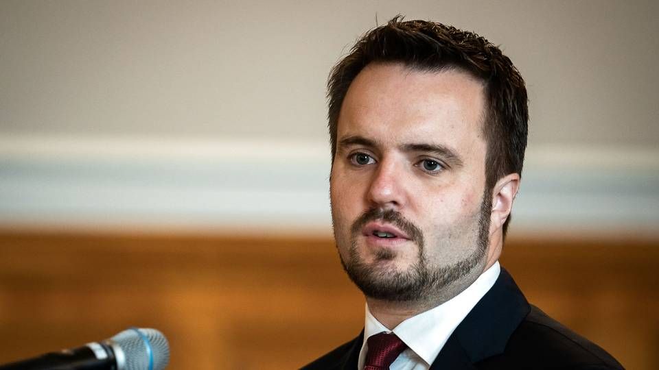 Erhvervsminister Simon Kollerup skal kigge på noget dårlig gæld. | Foto: Emil Helms/Ritzau Scanpix