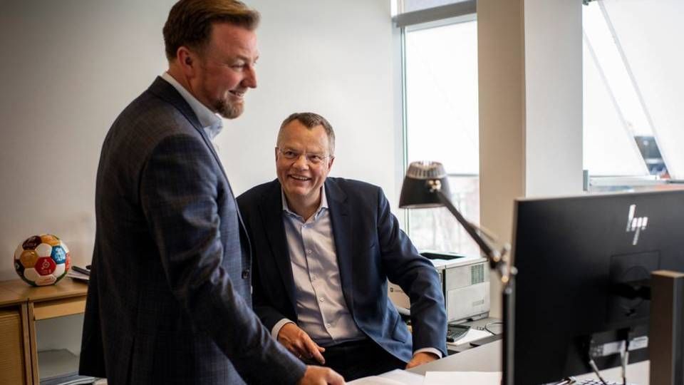 Bestyrelsesformand Jacob Brunsborg (tv.) og adm. direktør Jesper Lund har store ambitioner for Lars Larsen Group. | Foto: Joachim Ladefoged