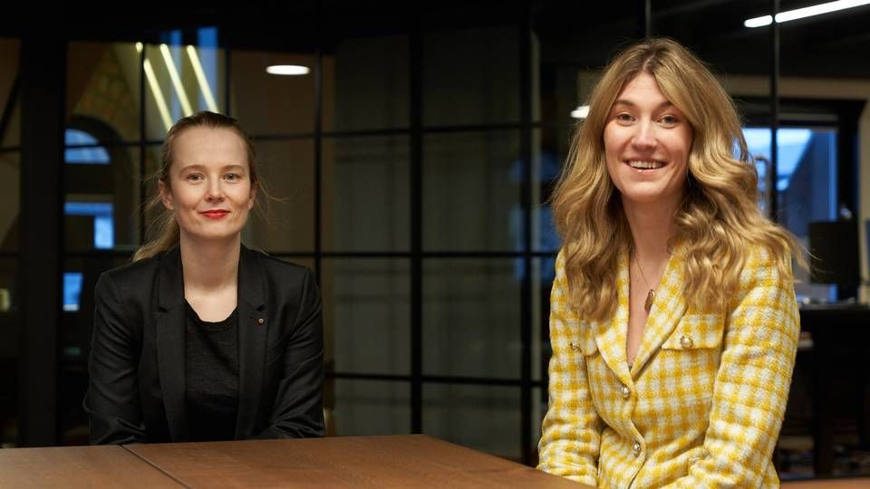Marit Rødevand daglig leder i Strise (t.v.) og Amalie Holt, kundeansvarlig i Folkeinvest | Foto: Andreas Turau