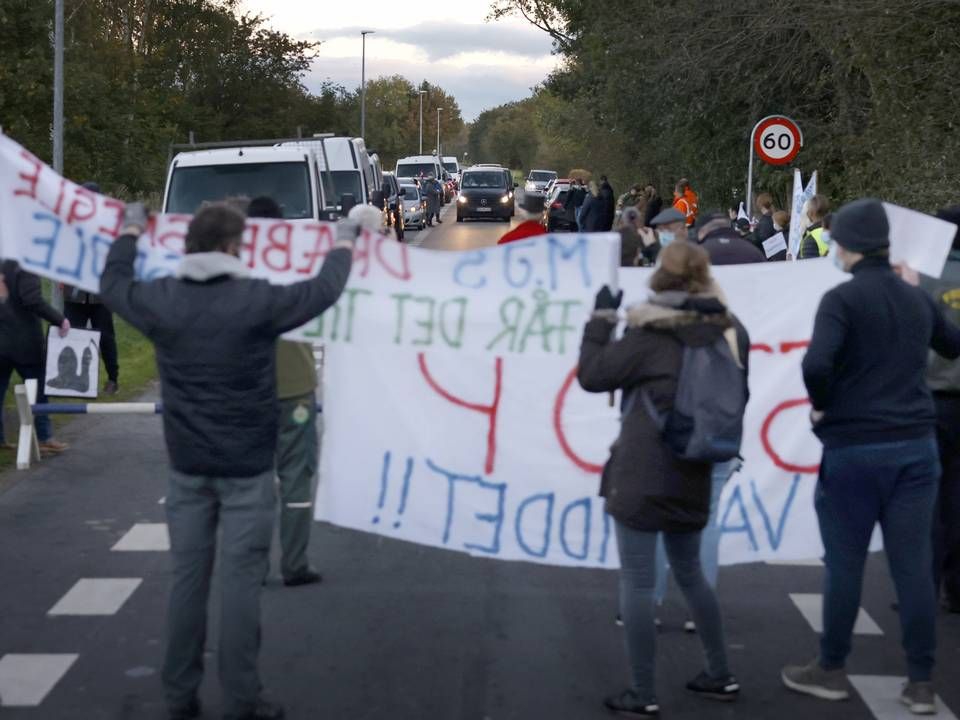 Vrede beboere i Gjøl blokerer for Fødevarestyrelsens aflivninger af mink. | Foto: Marius Renner