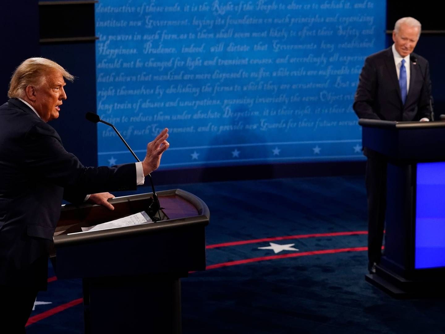 Bølgerne gik mindre højt i nattens debat end i det første møde mellem Doanld Trump (tv) og Joe Biden (th). | Foto: POOL/AFP / GETTY IMAGES NORTH AMERICA
