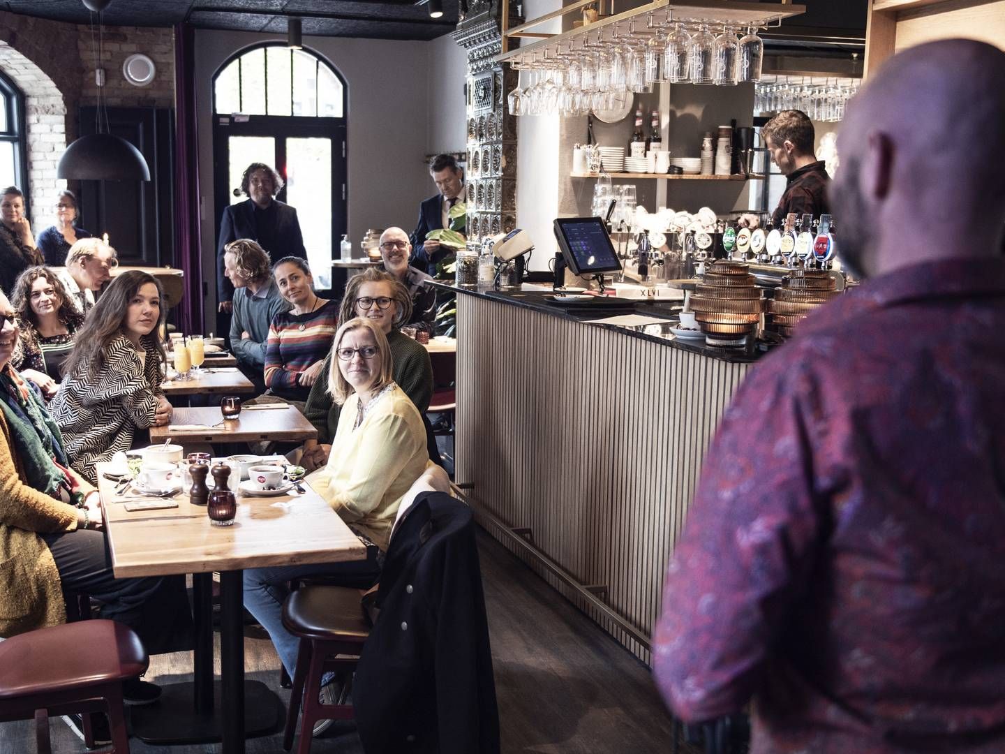 "De to timer ekstra vil få stor betydning for både vores erhverv og den bredere oplevelsesøkonomi," lyder det fælles oprøb fra bl.a. Dansk Erhverv og DI. (ARKIV) | Foto: Christian Lykking/Ritzau Scanpix