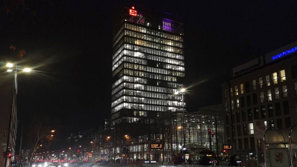 Die Zentrale der Sparkasse Düsseldorf. | Foto: picture alliance / Norbert Schmidt