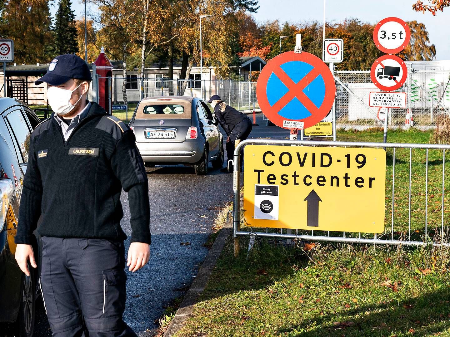 De mange restriktioner får de fleste til at aflyse årets julefrokost i år og det rammer hårdt. | Foto: Henning Bagger/Ritzau Scanpix