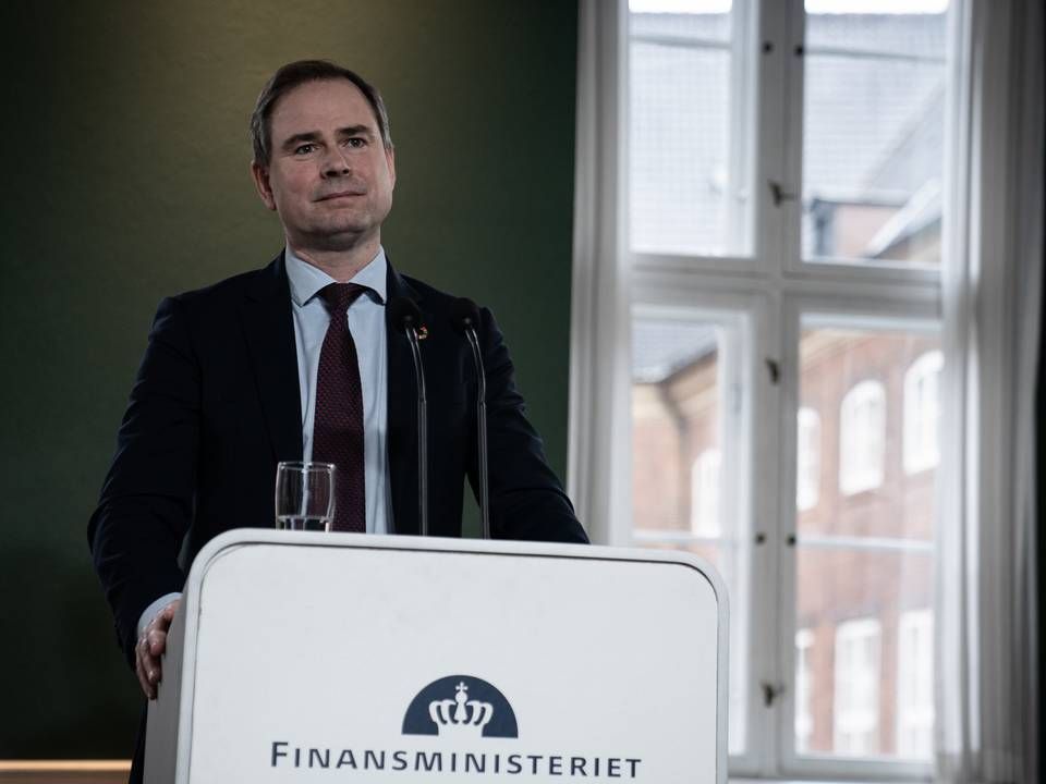 "Vi vil gøre alt, hvad vi kan for at sikre, at danskerne har et job at stå op til," lyder det fra finansminister Nicolai Wammen (S) | Foto: Emil Helms