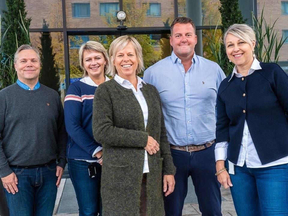 Ledergruppen i Strømmen Sparebank. F.v.: Frank Skoveng, Marit Hegge-Jensen, Inger Gustavson, Dan Borgersen og Elin Stjernesund.