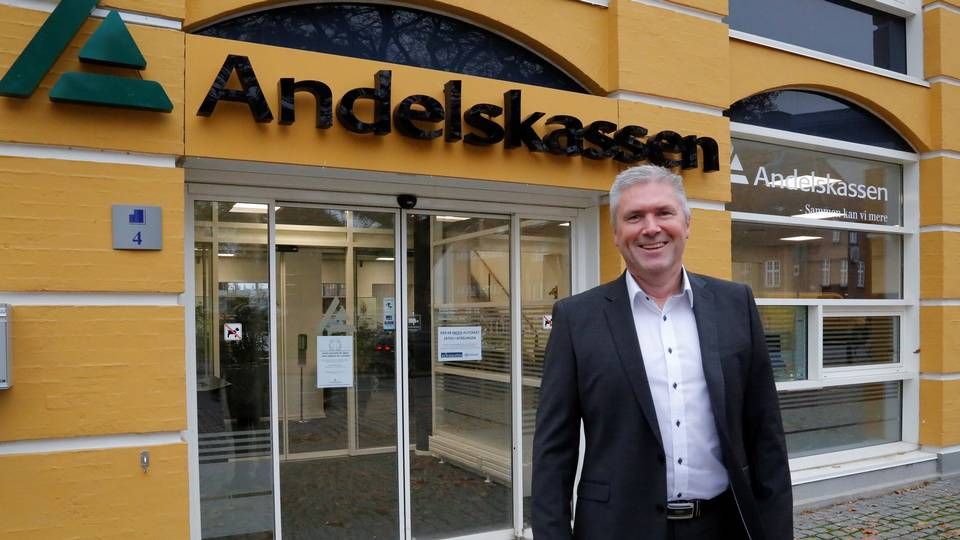 Mogens Hønnerup Nielsen forlader Rise Sparekasse efter et halvt år for at blive centerdirektør i Danske Andelskassers Bank i Svendborg.