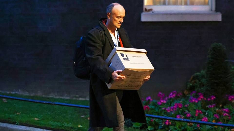 Dominic Cummings ses her forlade Downing Street 10 fredag 13. november. | Foto: Henry Nicholls/REUTERS / X06612