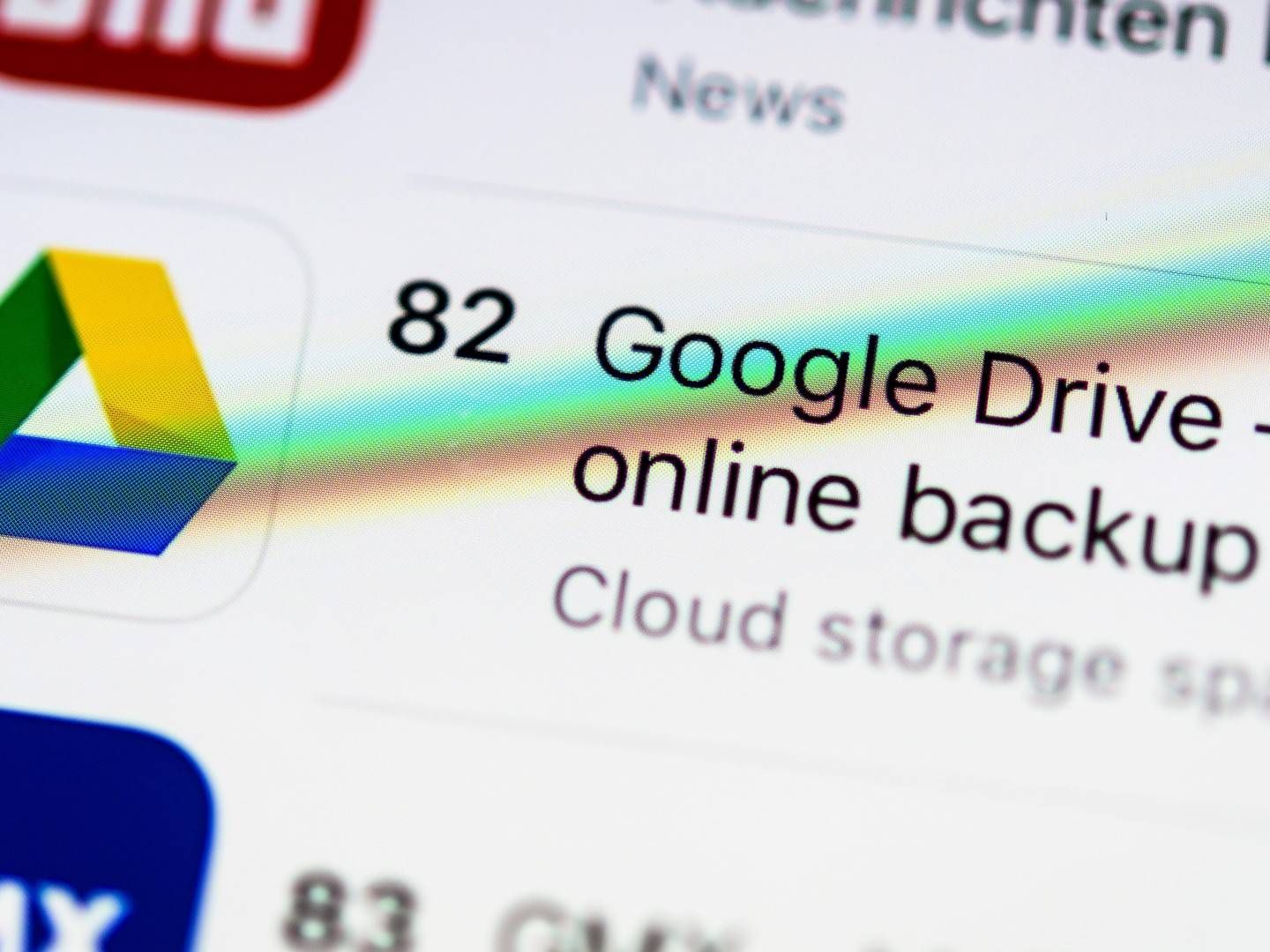 Google Drive, Cloud Storage, App-Icon, Anzeige auf einem Displa | Foto: picture alliance / imageBROKER