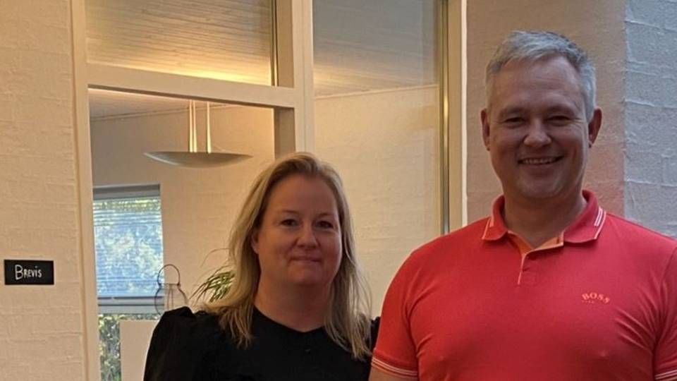 Kontorchef Anette Hermansen og direktør Claus Renner Petersen i Brevis indgår nu strategisk samarbejde med den svneske forsikringsmægler Söderbeg & Partners. | Foto: PR