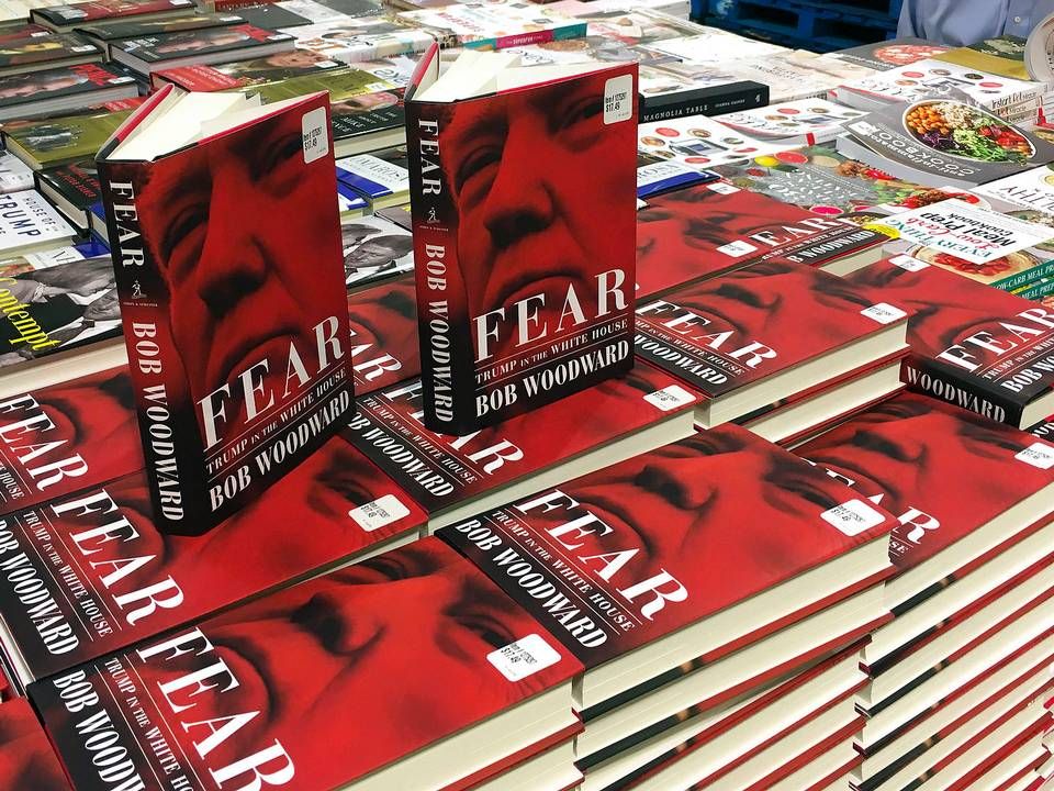 Simon & Schuster har bl.a. udgivet flere af den amerikanske journalist Bob Woodwards bøger - her "Fear" om præsident Donald Trump. | Foto: Pablo Martinez Monsivais/AP/Ritzau Scanpix
