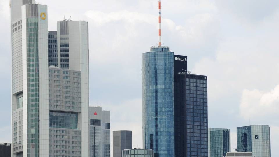 Blick auf das Frankfurter Bankenviertel, links die Zentrale der Commerzbank | Foto: (c) dpa