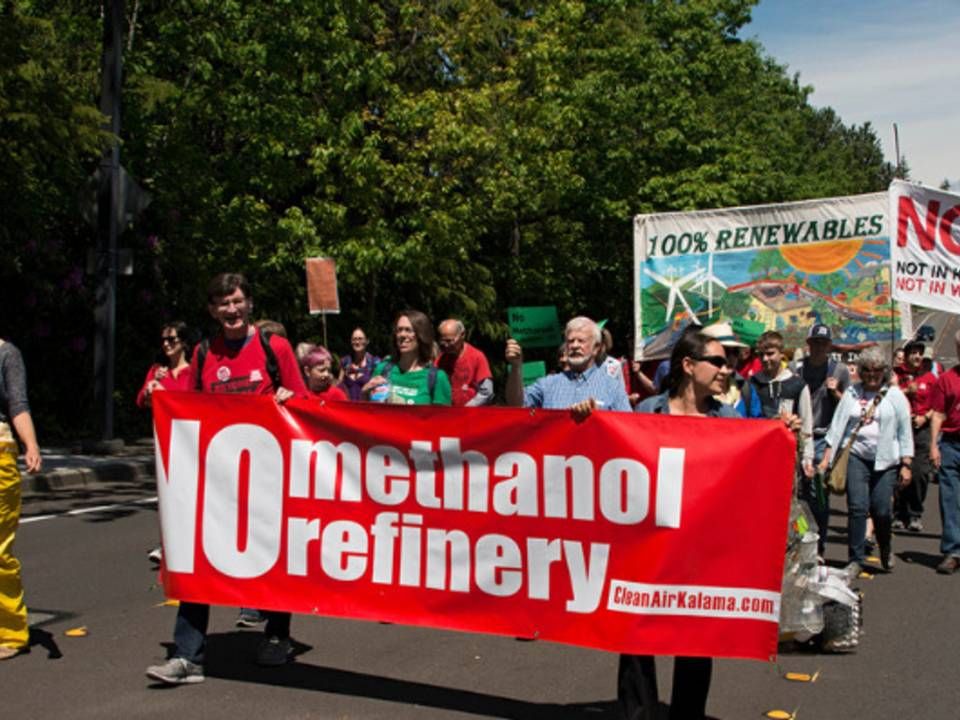 Den planlagte metanolfabrik har mødt modstand fra en række miljøorganisationer, som har lavet flere protester i staten Washington. | Foto: kilde WEC