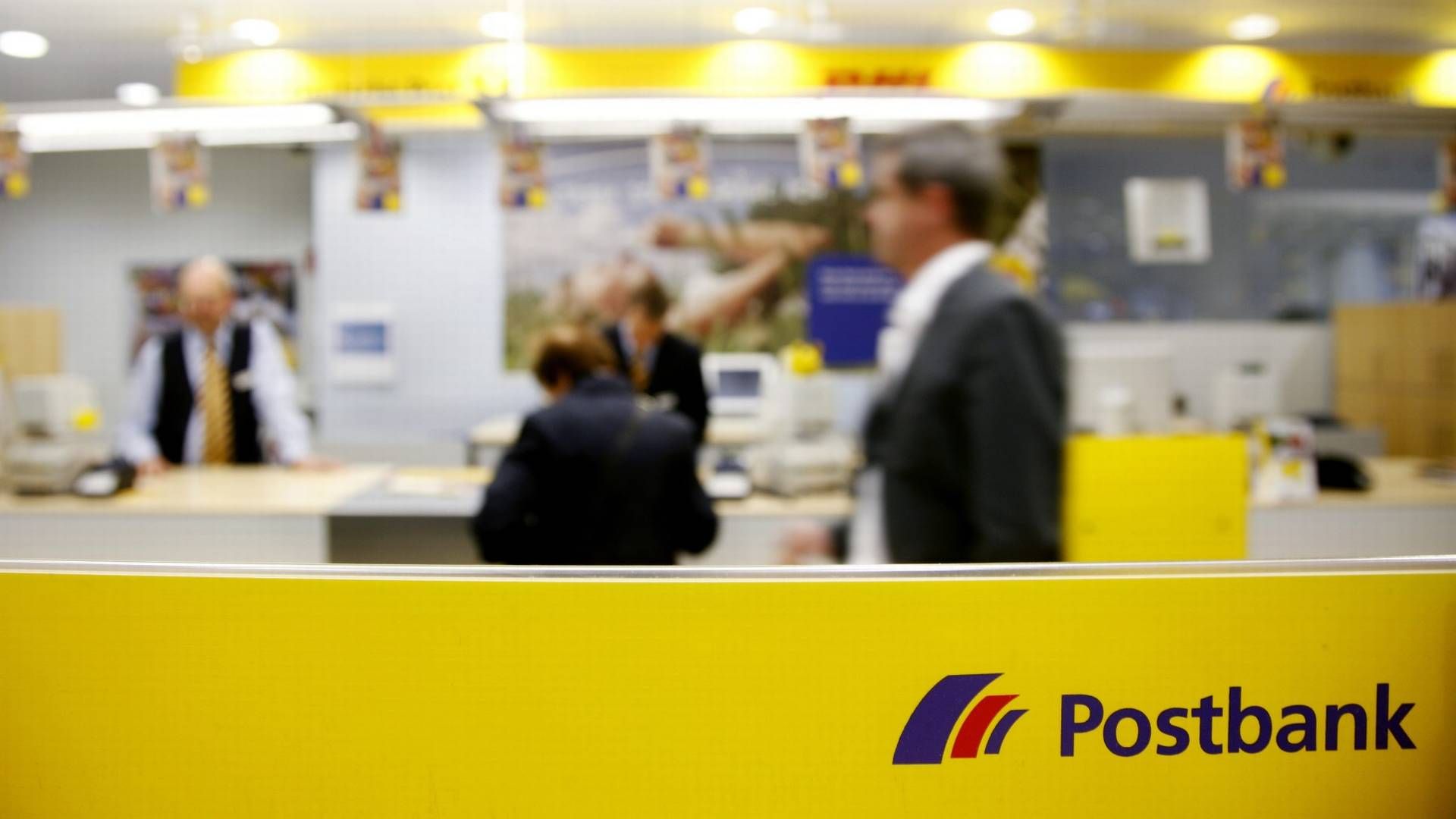 Service der Postbank | Foto: picture-alliance/ dpa | Felix Heyder