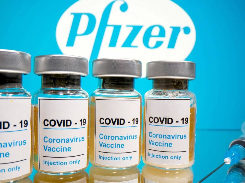 Pfizer-vaccinen når ikke at blive fremstillet i så store mænger i år som håbet. | Foto: Dado Ruvic/REUTERS / X02714