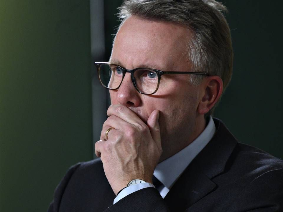 Skatteminister Morten Bødskov vil til forhandlingerne om en grøn skattereform blive mødt med et krav fra Radikale Venstre, Konservative og Venstre om en CO2-afgift. (Arkivfoto) | Foto: Philip Davali