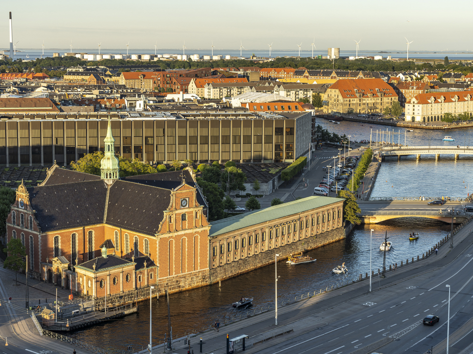 Die evangelisch-lutherische Holmens Kirke, Holmens Kanal und die Nationalbanken in Kopenhagen | Foto: picture alliance / Peter Schickert | Peter Schickert