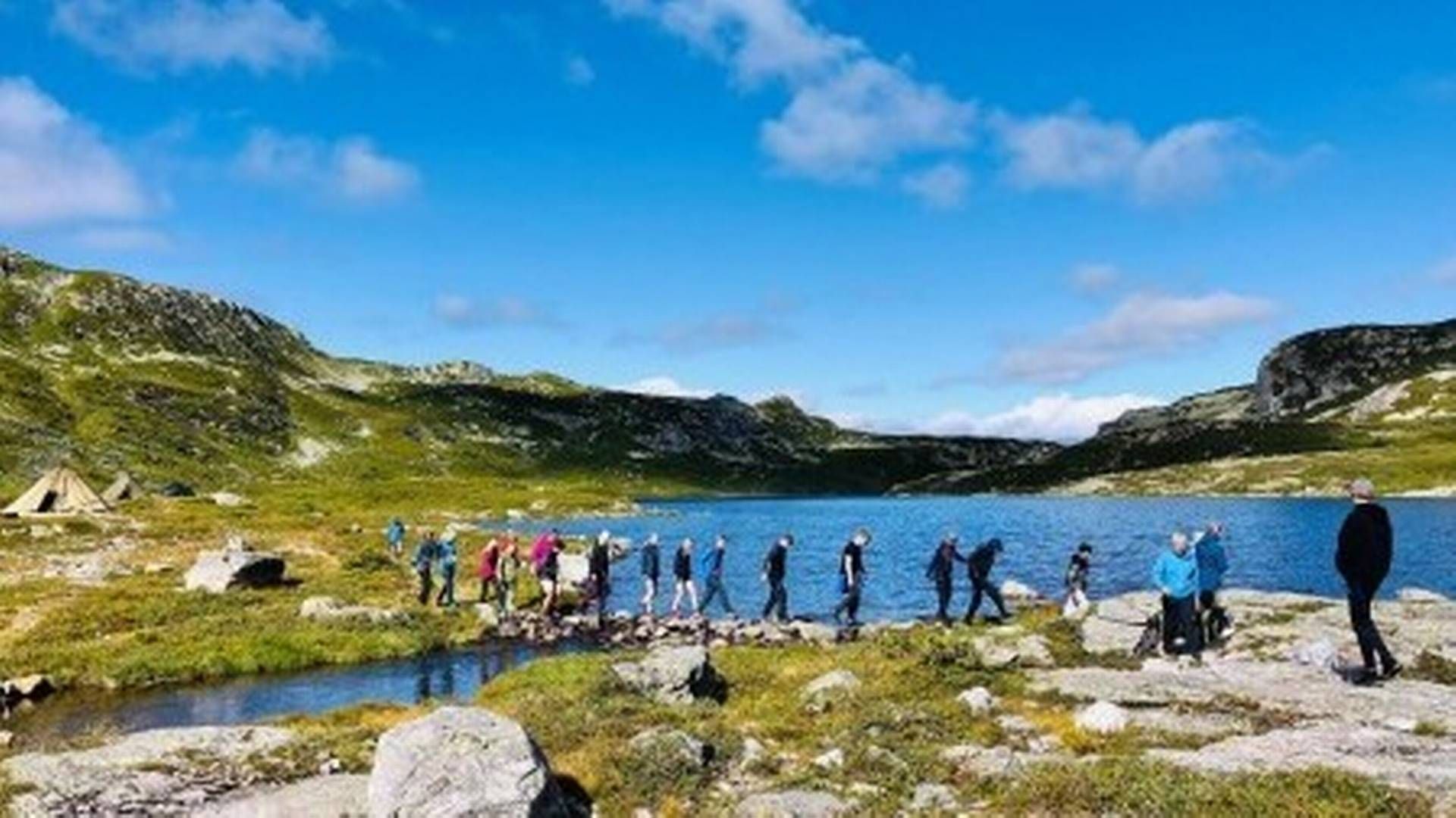 Bø Fiskelag gir elever på Bø ungdomsskole en smak av friluftslivet, og får støtte til telt med ovn. | Foto: Arnhild Siljan