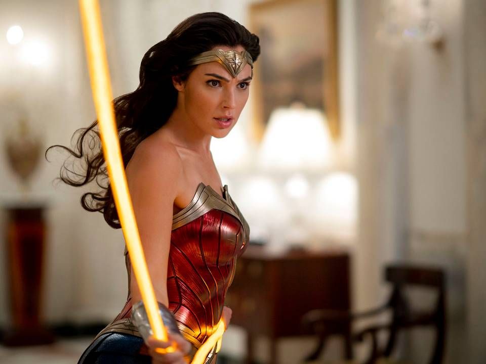 Skuespillerinden Gal Gadot spiller hovedrollen i "Wonder Woman 1984". | Foto: Clay Enos/AP/Ritzau Scanpix