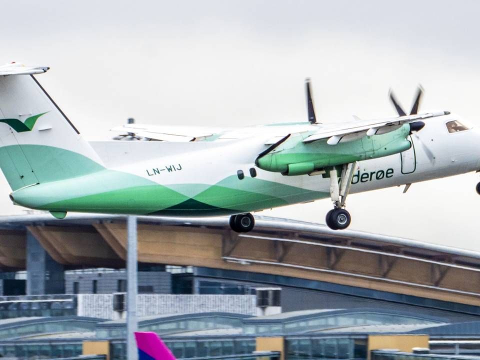 Et fly fra Widerøe letter fra rullebanen på Oslo Lufthavn Gardermoen. | Foto: Ole Berg-Rusten / NTB (illustrasjonsbilde)