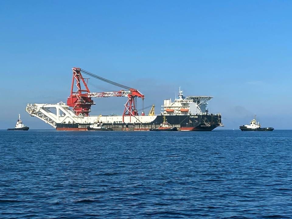 Ifølge Søfartsstyrelsen skal fartøjet Fortuna lægge de sidste rør til Nord Stream 2 i Danmark fra midten af indeværende måned. | Foto: OLIVER DENZER/REUTERS / X04770