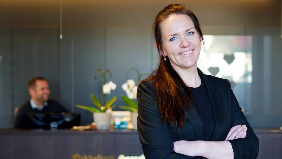 Anna S. Kvinlaug er ansatt som kontorleder for Flekkefjord Sparebank i Kvinesdal. | Foto: Mailinn Ingebretsen Kjørkleiv