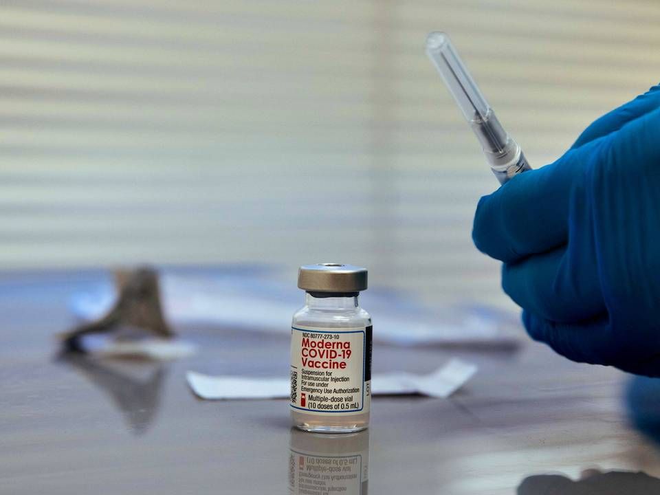 EU har allerede en aftale om at købe 160 millioner doser af vaccinen, der blev godkendt til brug i onsdags. | Foto: POOL/REUTERS / X80003